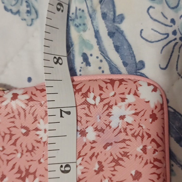 A Wristlet from Michael Kors - Picture 5 of 7